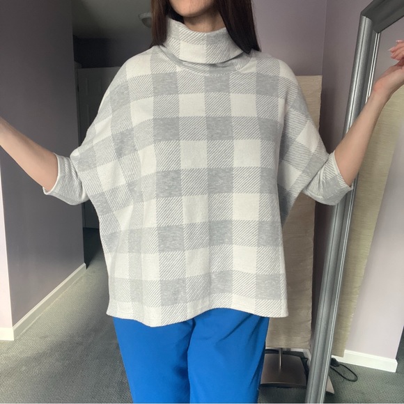 Forever New Plaid Sweater - Picture 4 of 5